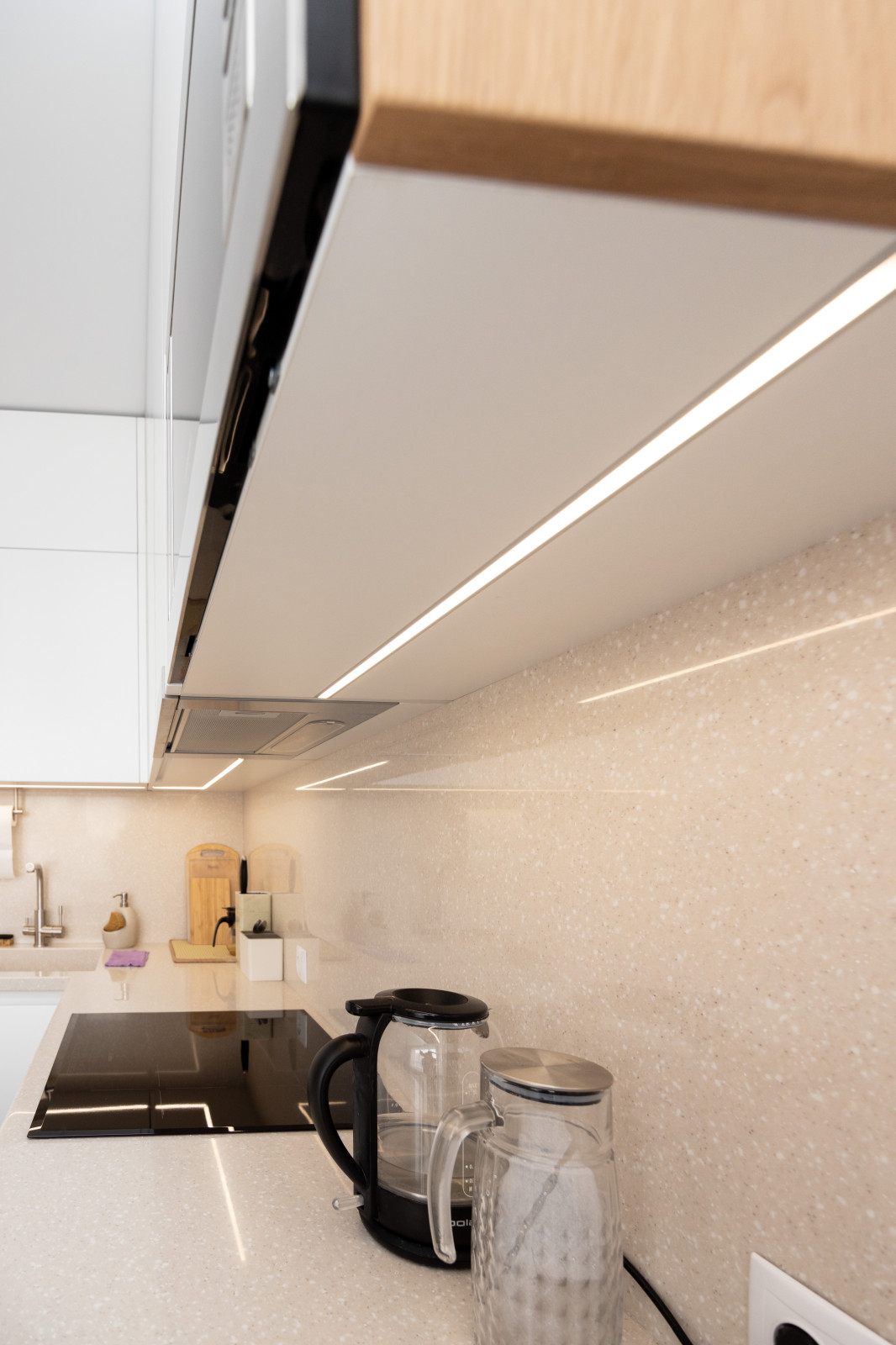 Современная кухня в минималистичном стиле