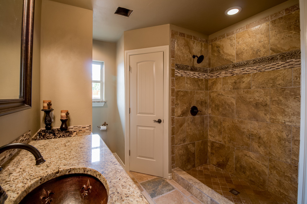Example of a classic home design design in Oklahoma City