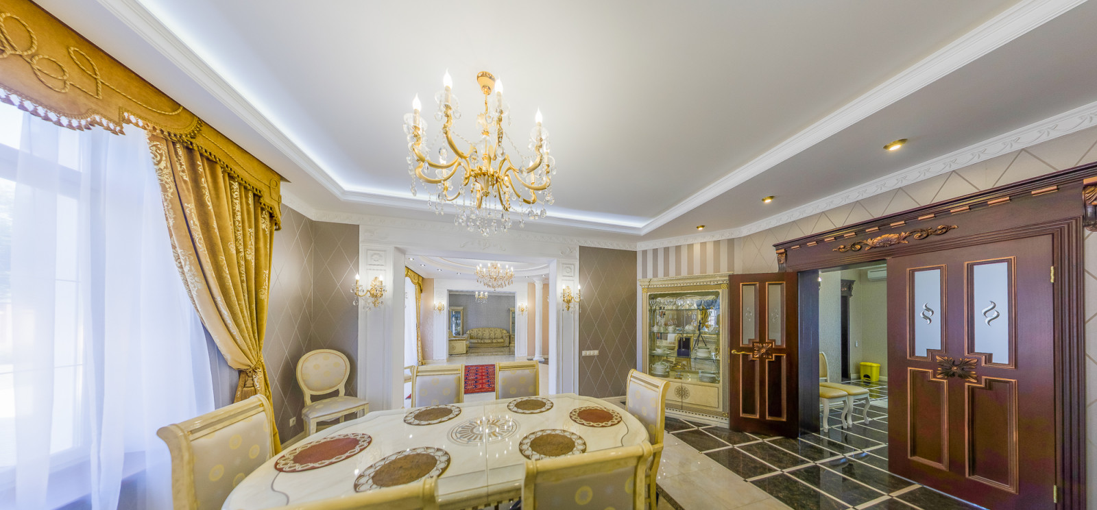 дом на берегу Волги