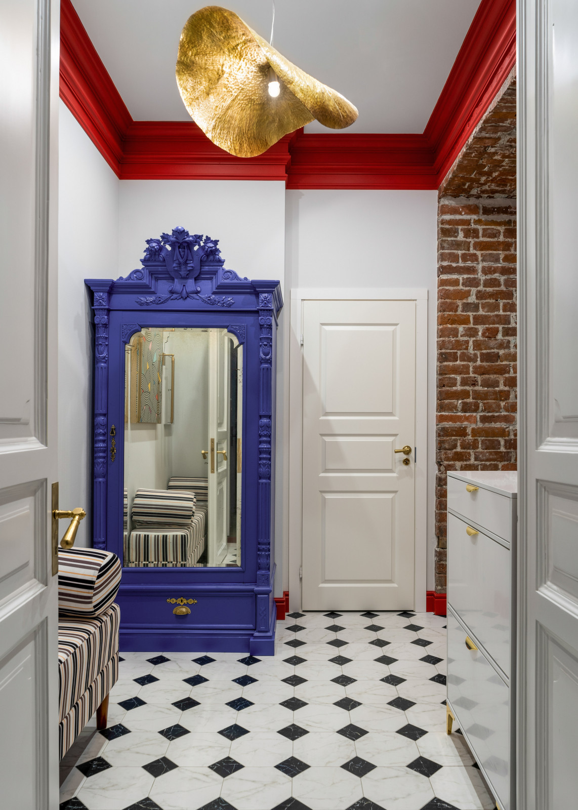 Яркая квартира на Невском