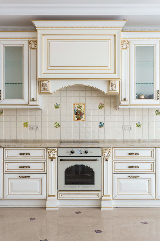 Кухня в светлых тонах