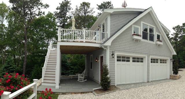 Detached Garage With Deck Loft Garage Mid Sized Traditional Two Car Idea In Boston