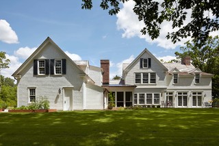 Colonial Farmhouse - Traditional - Exterior - Minneapolis - by Murphy ...