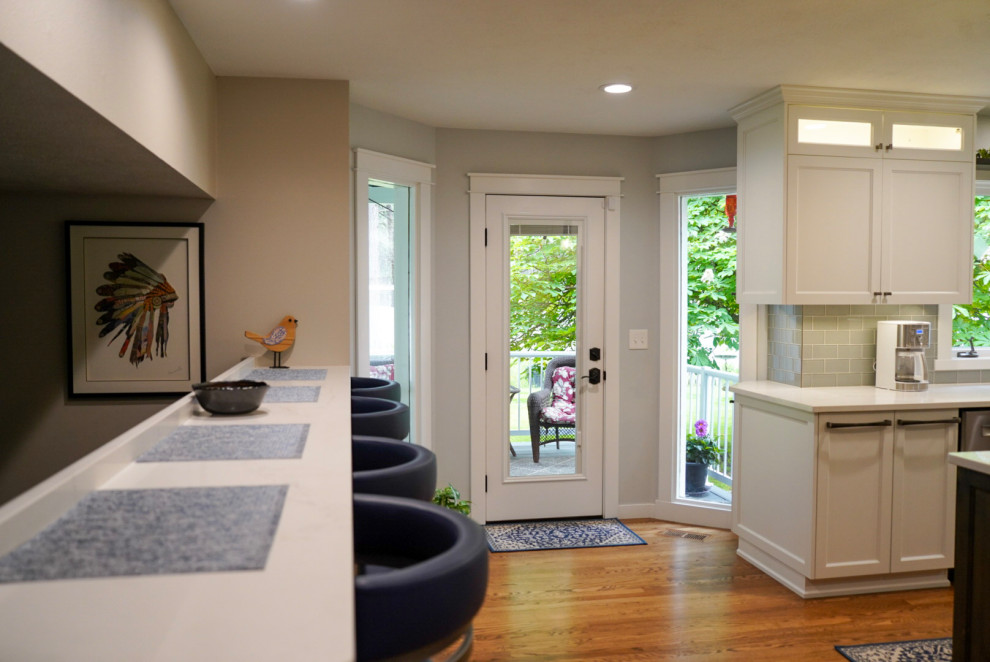 Golden Kitchen