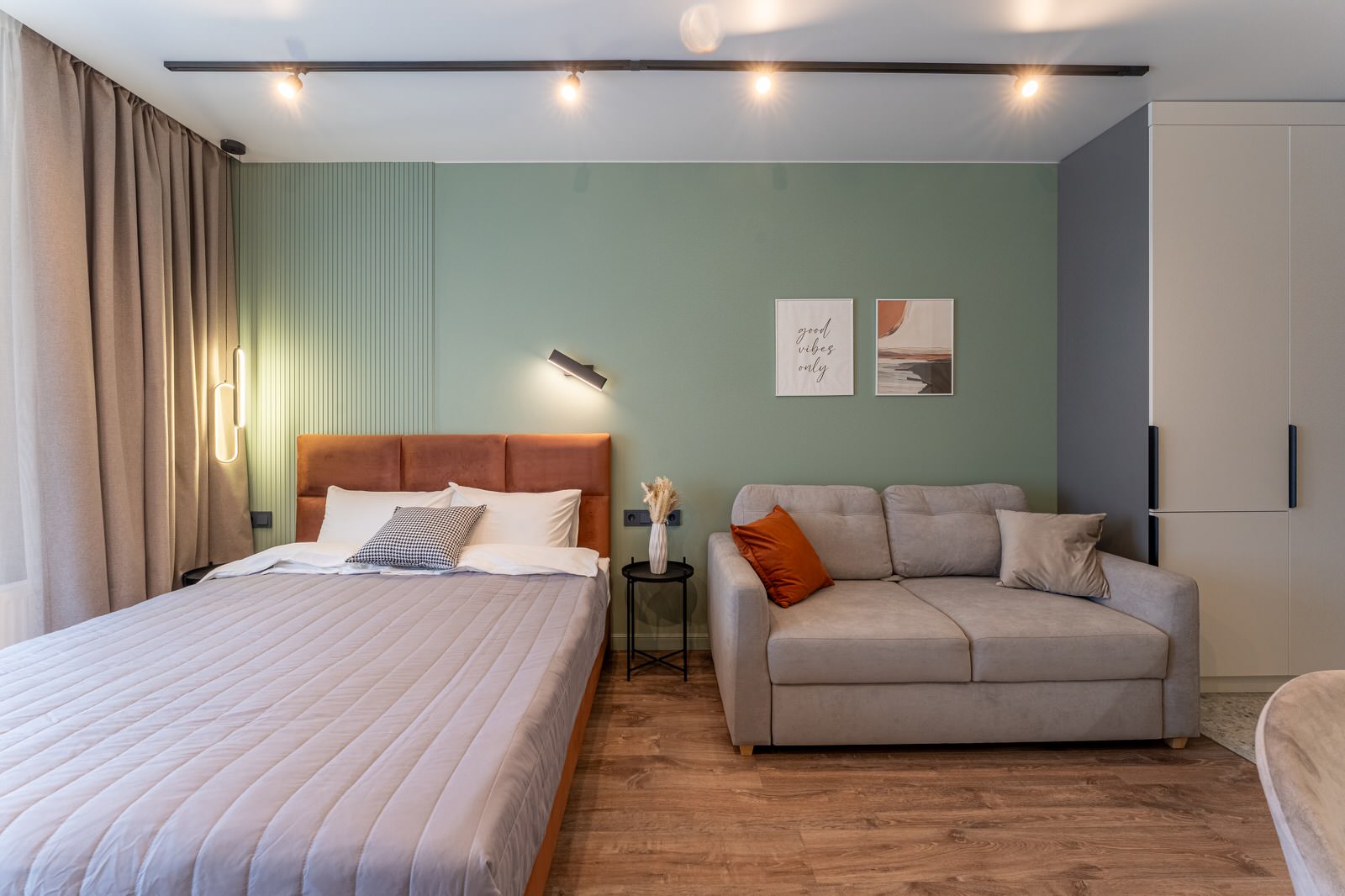 Студия для посуточной аренды в центре города Калининграда