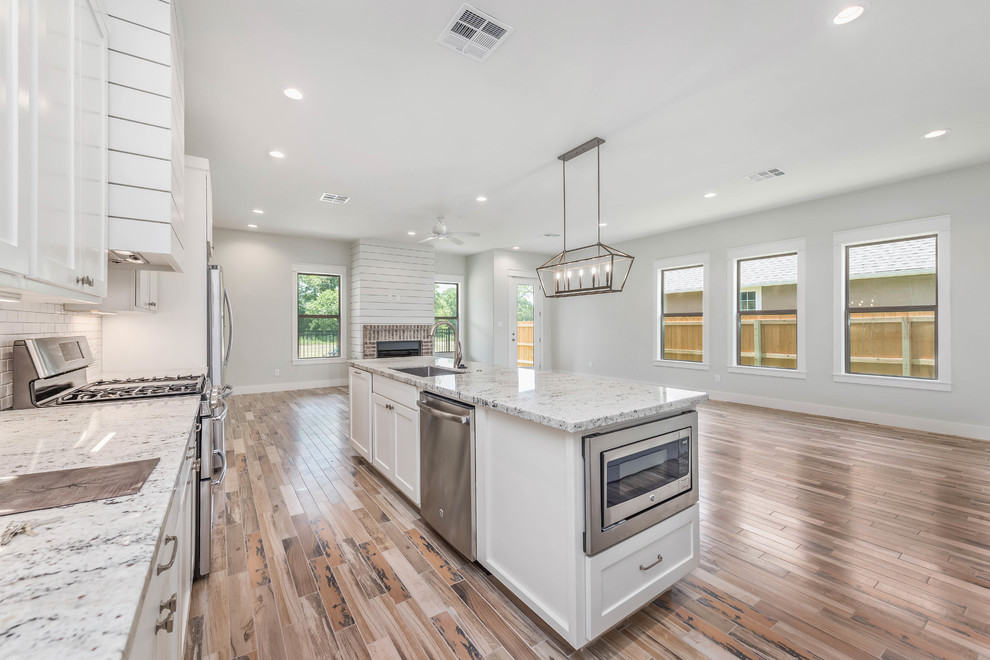 Painted Brick on Peterson Circle