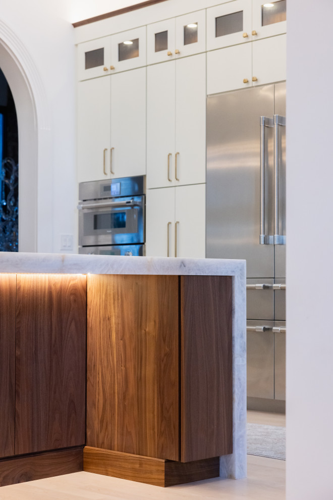 Pine Project: A Fusion of Warmth and Elegance