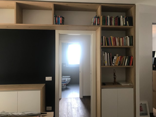 Living Grey and White modern-vardagsrum