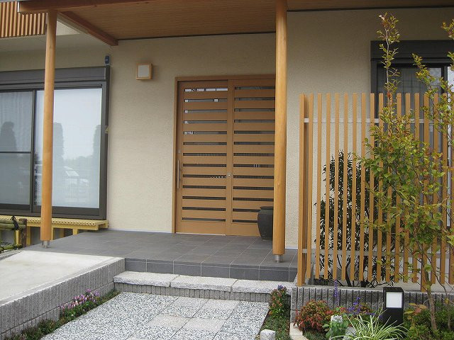 和風の玄関
