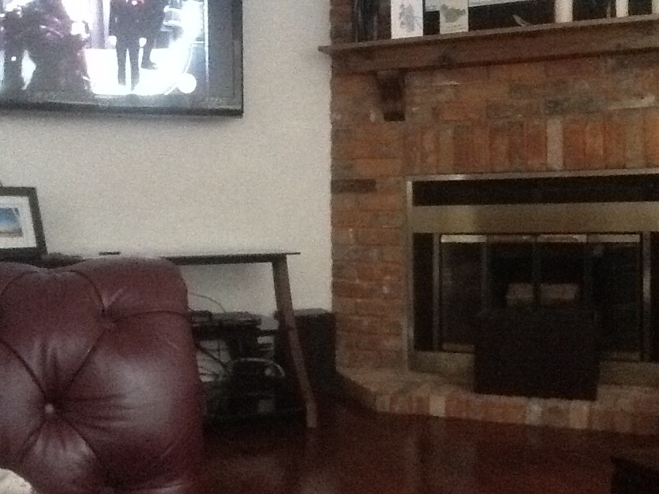 How to arrange furniture around a corner fireplace