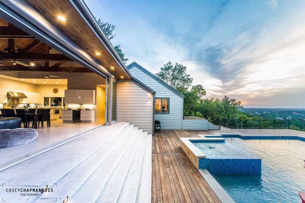 Photo of a contemporary pool in Austin.