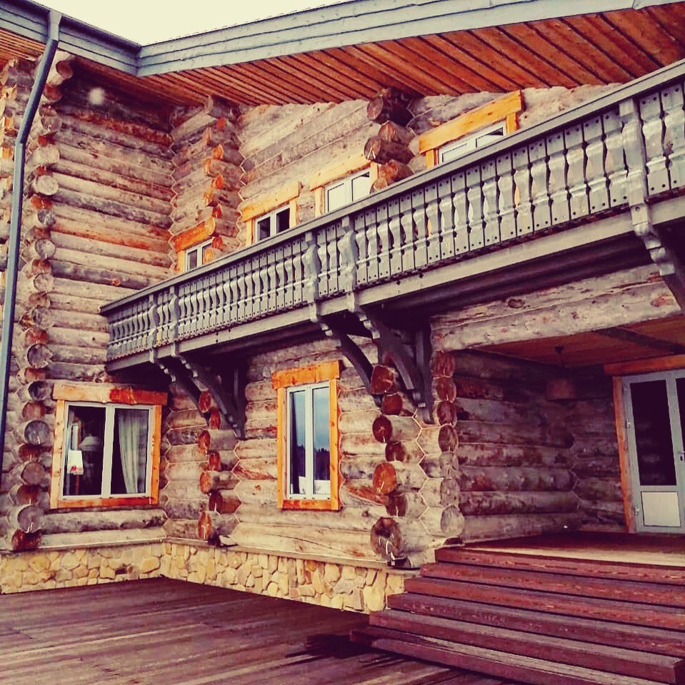 Самая большая баня из Сухостойной сосны Кело.