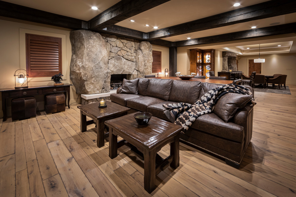 Home design - rustic home design idea in Chicago