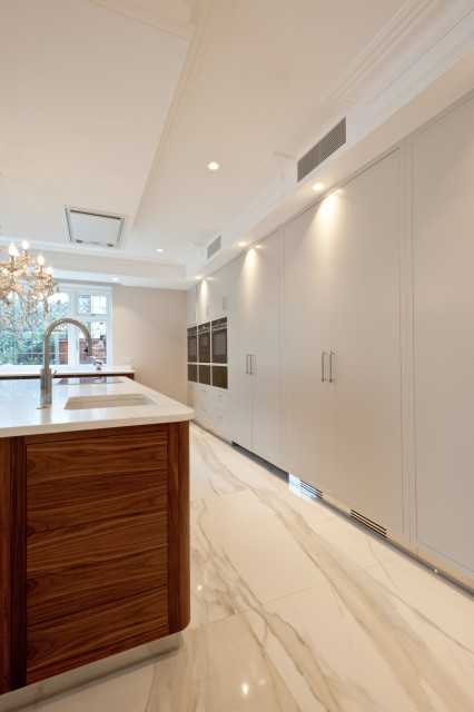 Orpington Kitchen traditional-kitchen