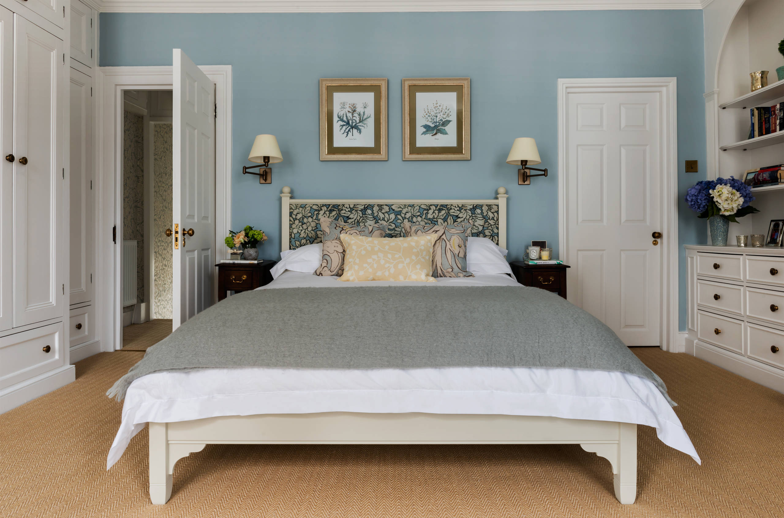 Houzz Tour: Elegant Hues and Classic Design Transform a City Townhouse ...