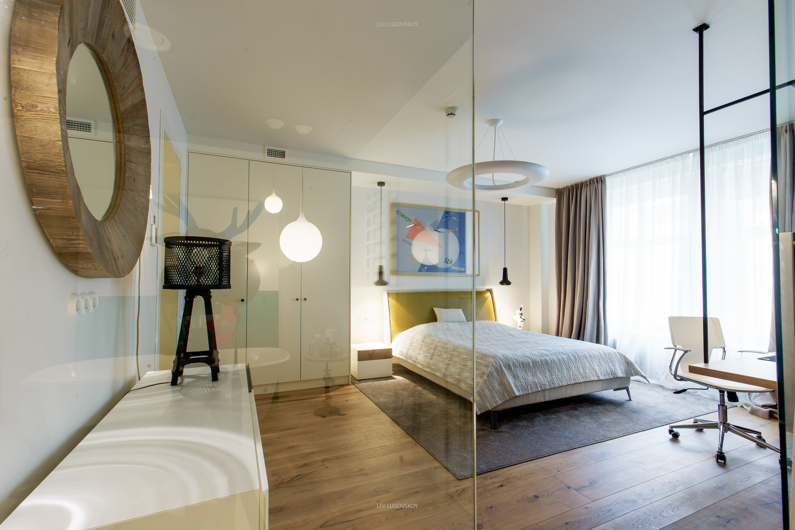 T-TRIPTYCH apArtment