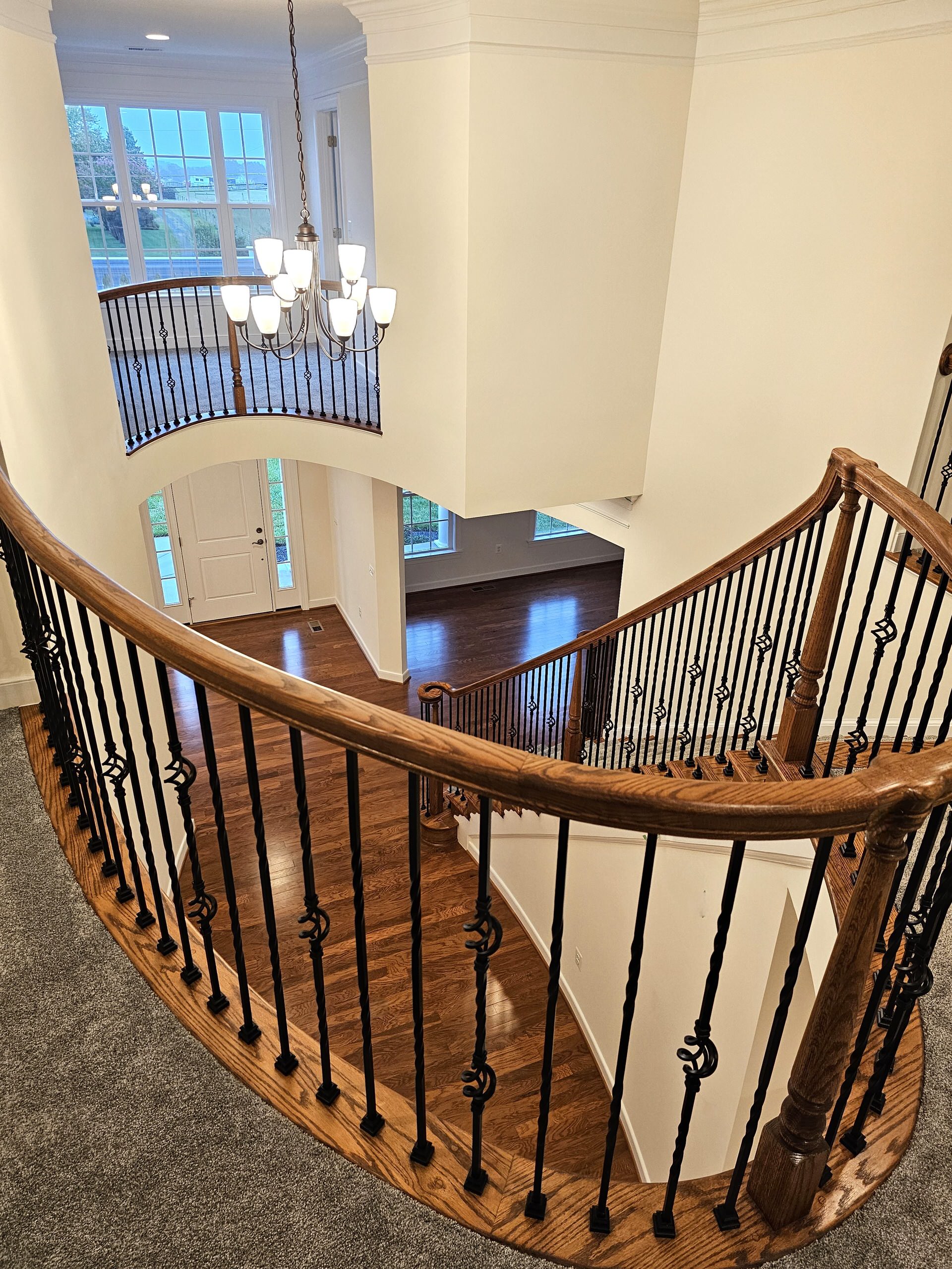 128_Grand Entryway Elliptical Staircase, Nokesville, VA 20181