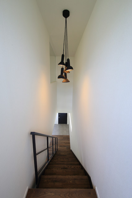 岡崎の家 minimalistisch-treppen
