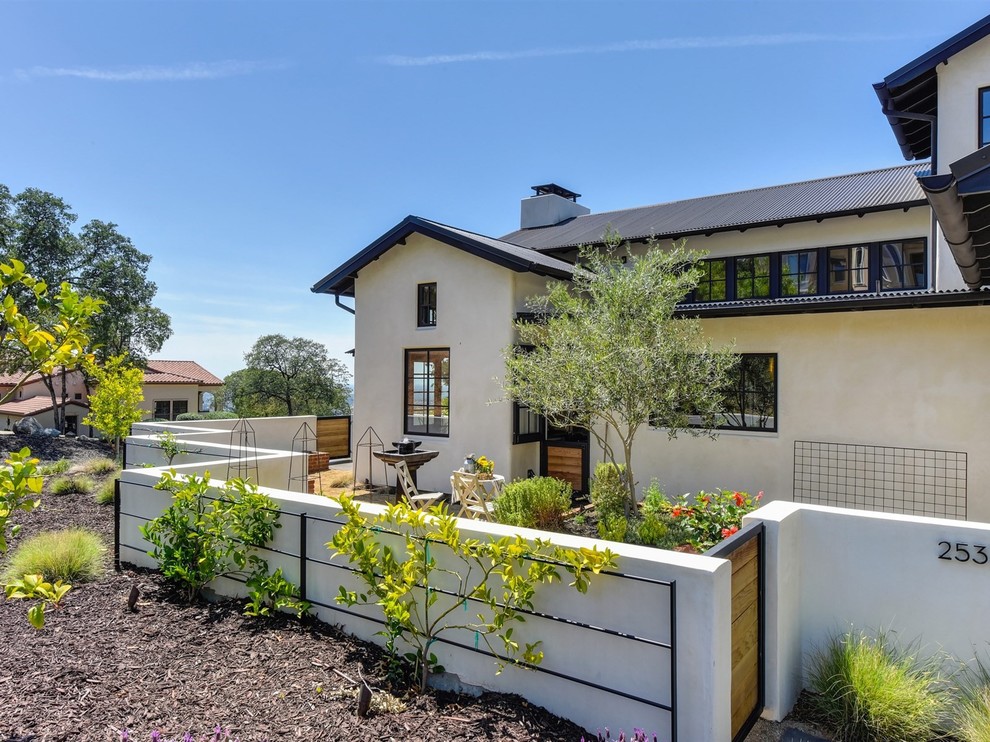 Modern Farmhouse Transitional Sacramento by Landmark Builders
