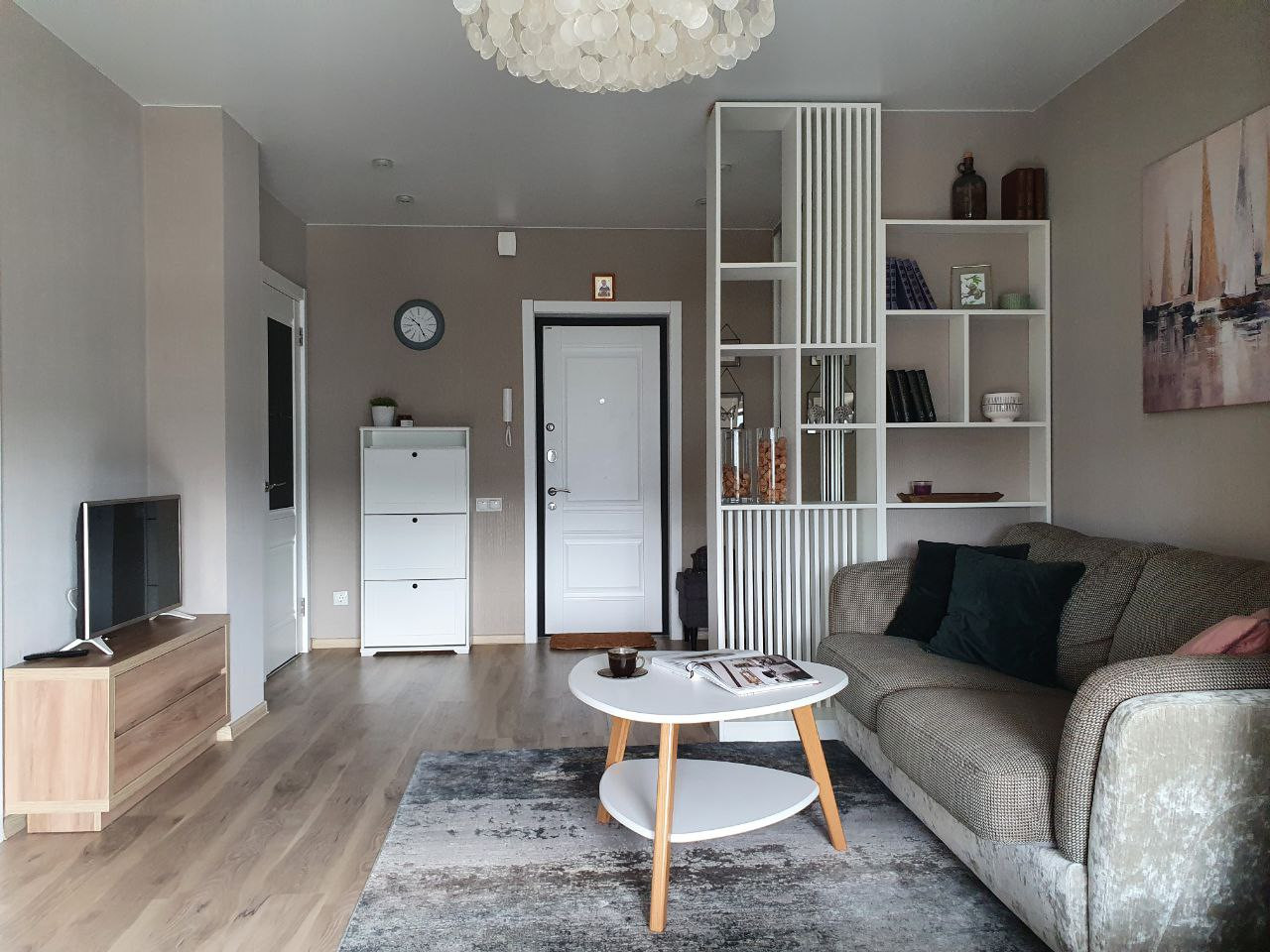 Переделка существующей гостиной-спальни-прихожей 23,26 м/кв