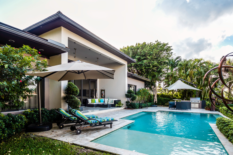 Pool - mediterranean pool idea in Miami