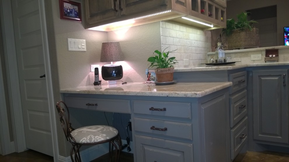 Inspiration for a transitional home design remodel in Austin