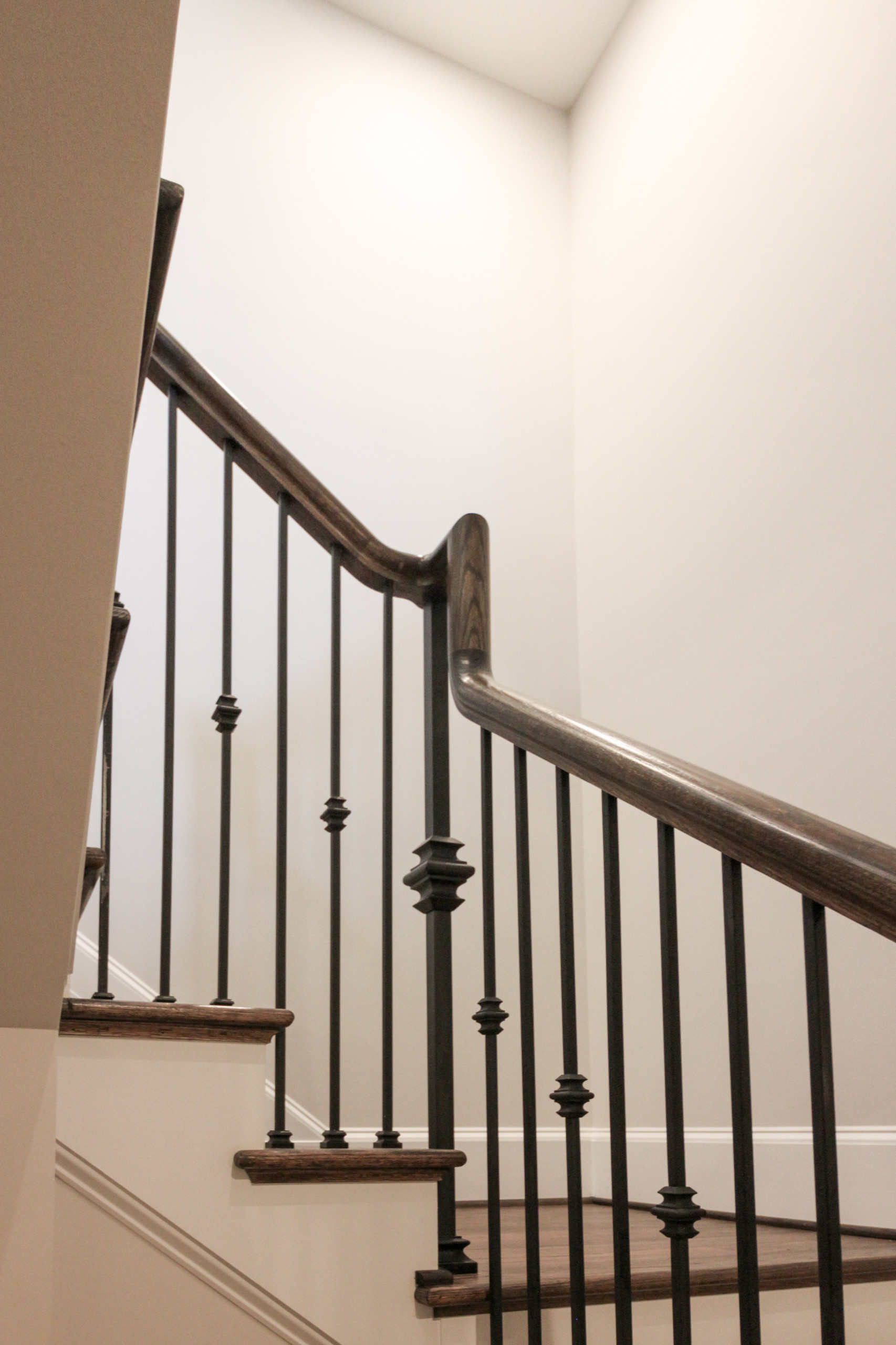 86_ Gorgeous Floating Curved Staircase, McLean VA 22066