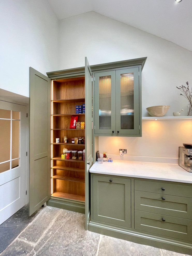 Traditional Shaker Kitchen