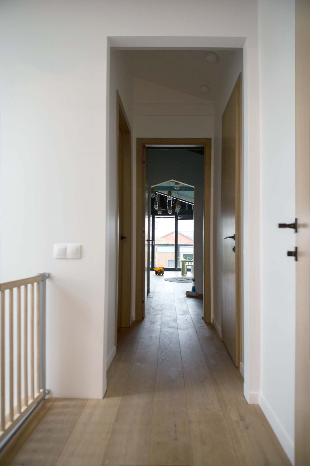 Вид от лестницы в сторону детской