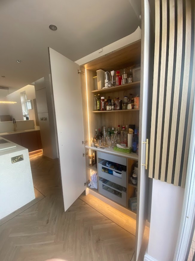 The Burbage Kitchen - Sodermalm - RRP £16,000 - Luxe Price £13,500