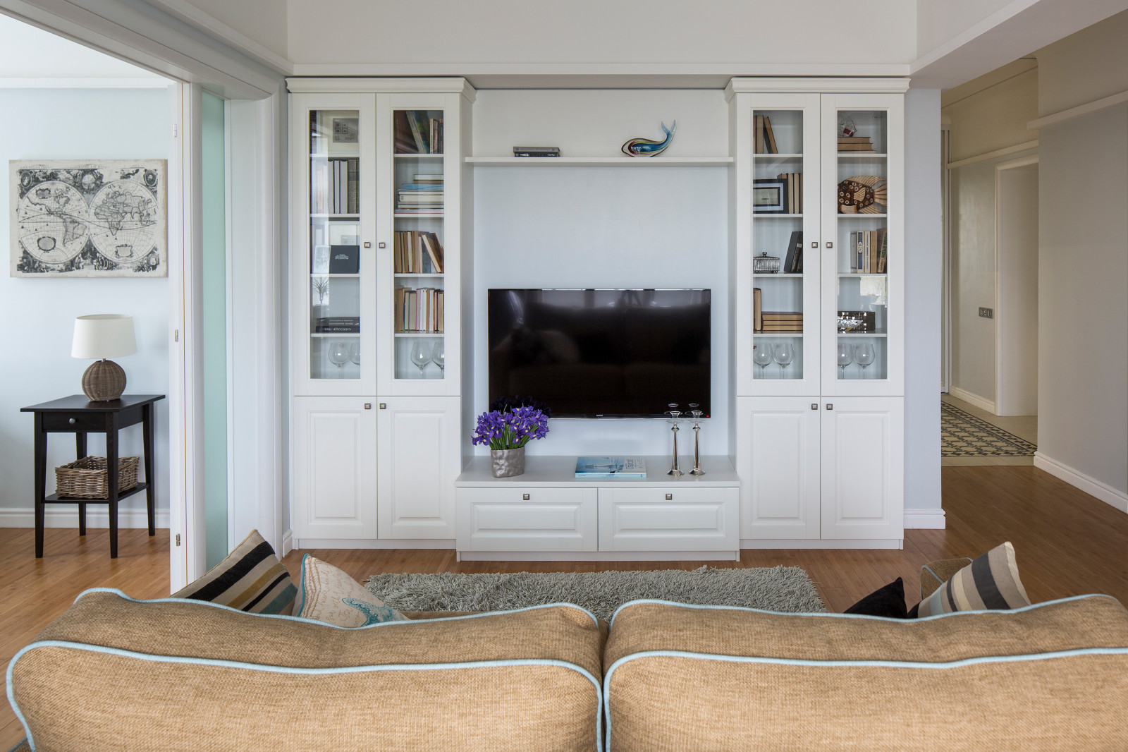 Девушка с веслом