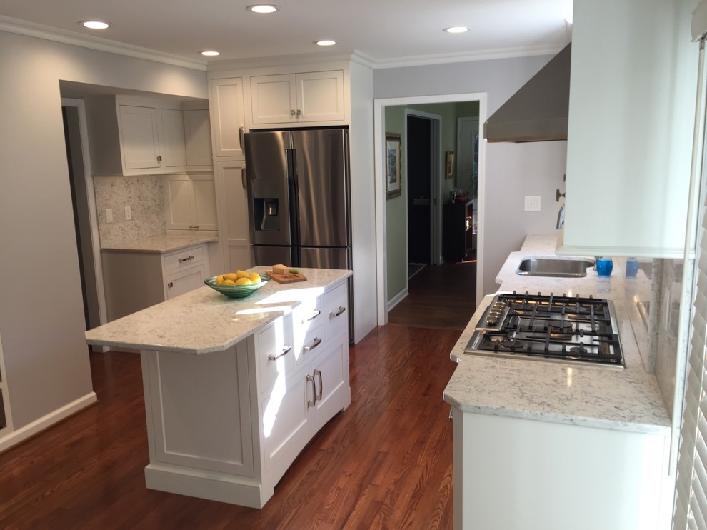 White Kitchen with Full-height backsplash