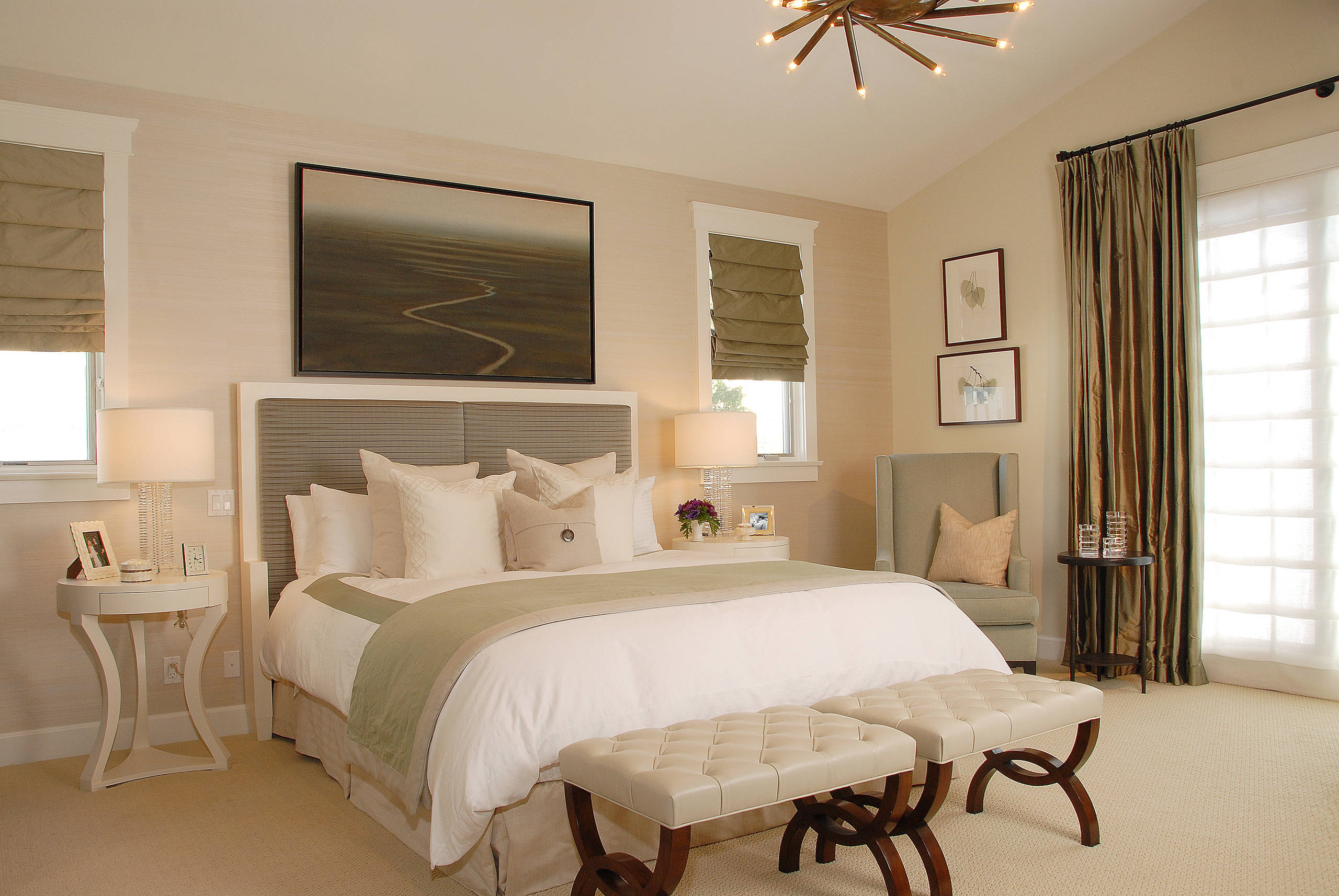 5 Ingredients to a Romantic Bedroom, image size:2560x1714