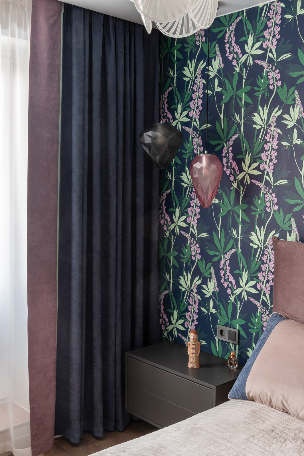 Всплеск эмоций в небольшой квартире