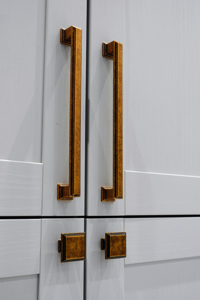 The Bilton Kitchen II - Hanby - RRP £38,000 - Luxe Price £32,300