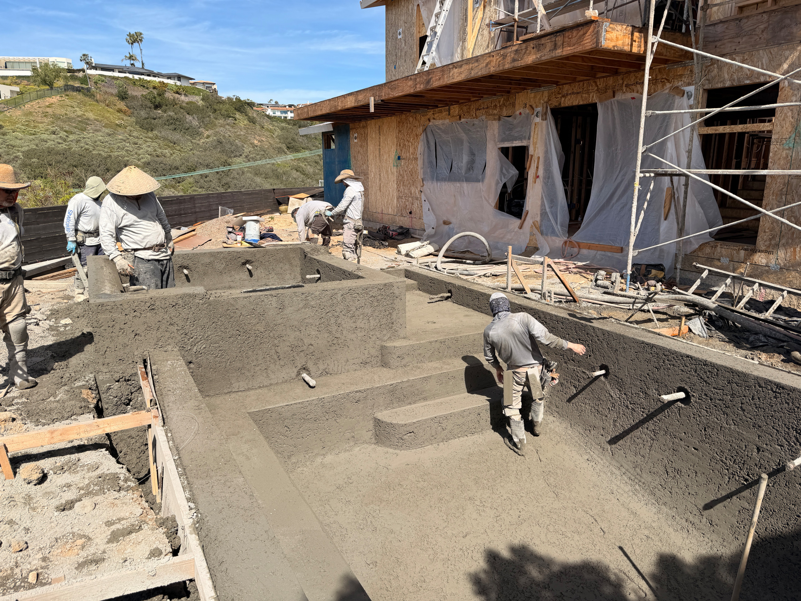 Projects in CONSTRUCTION