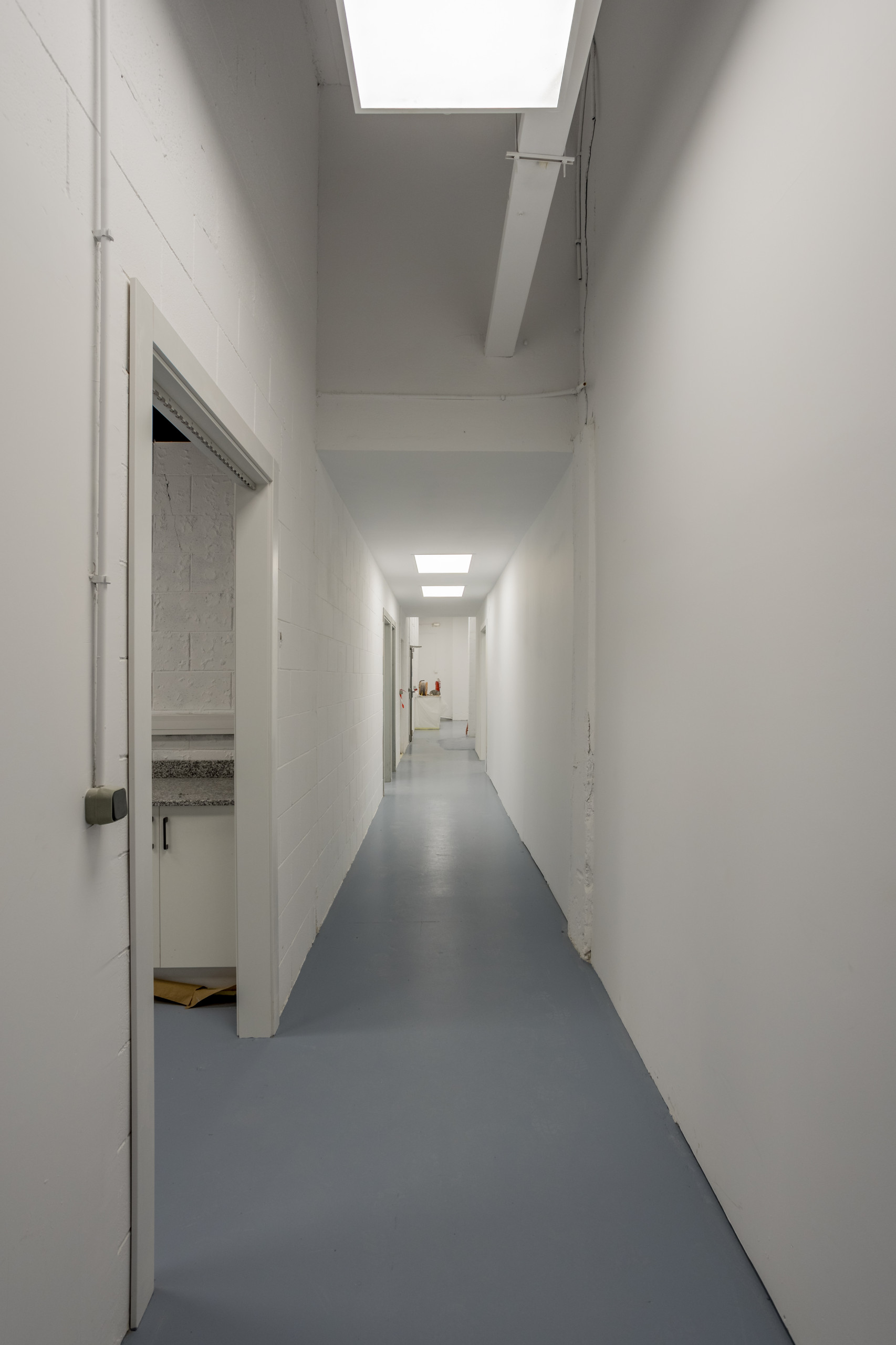 Interiorismo de oficinas y laboratorios