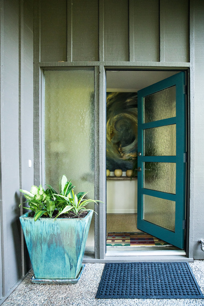 Entryway - transitional entryway idea in Seattle