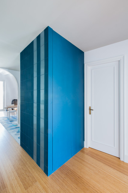 Casa Eul&agrave;lia coastal-hallway-and-landing