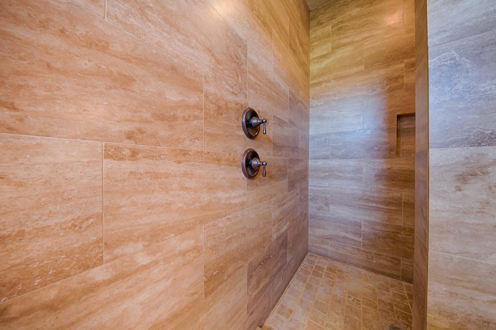 Inspiration for a transitional home design remodel in Phoenix