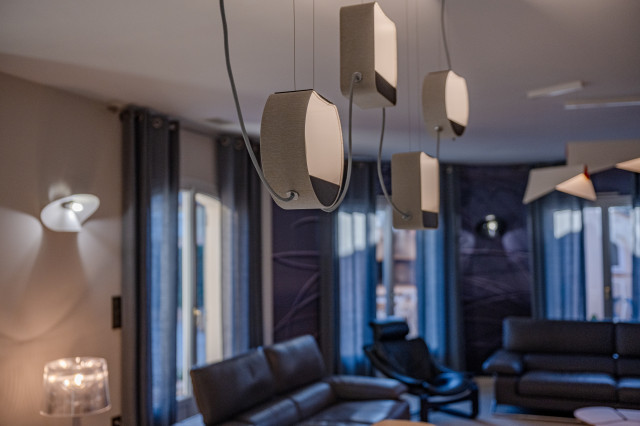 Une maison m&eacute;tamorphos&eacute;e contemporary-vardagsrum