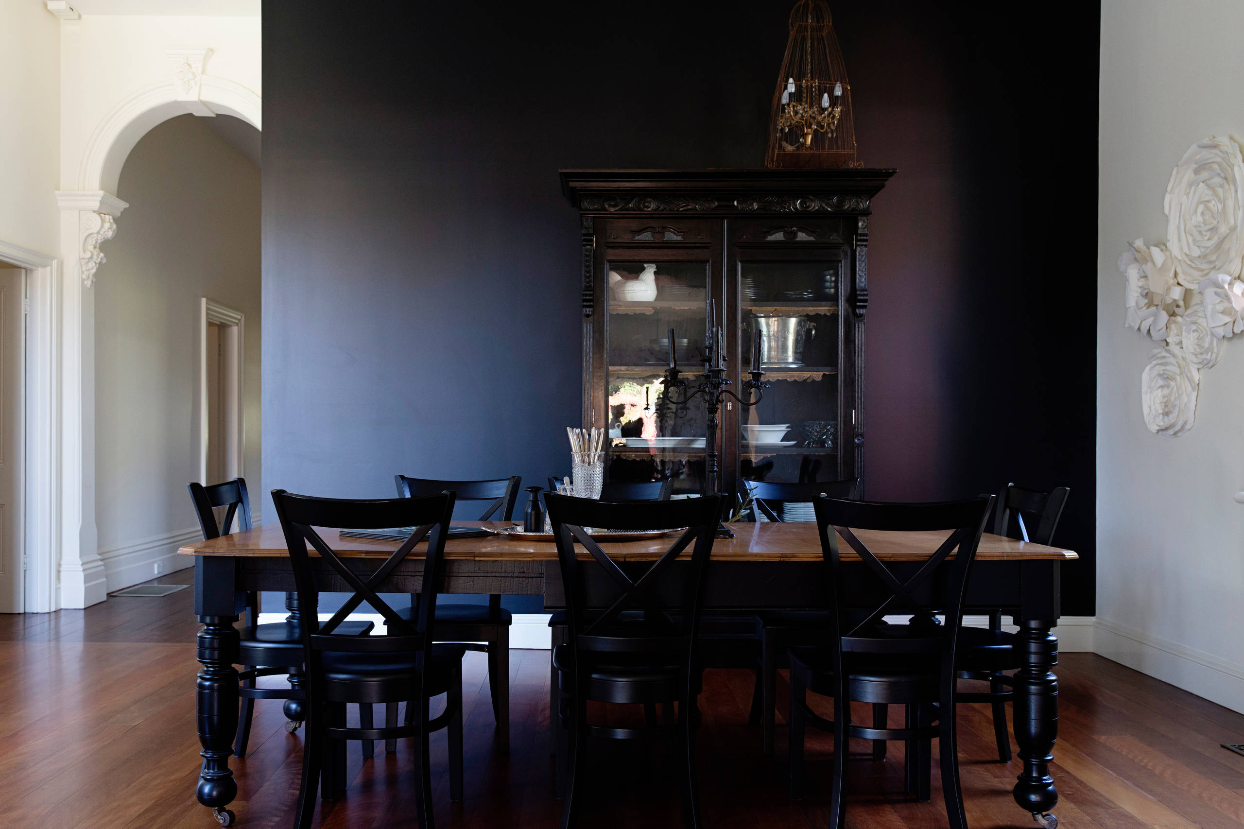 A 1949 Michigan Cottage Gets a Fresh and Fabulous Look, image size:2560x1706