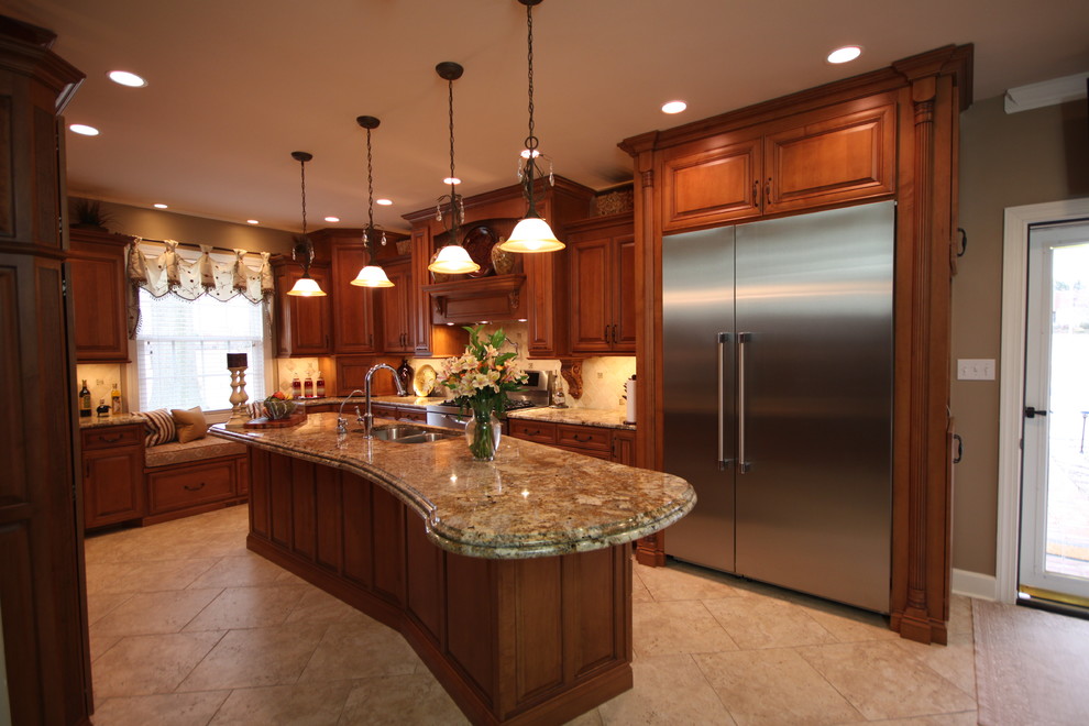Stone Creek, Owensboro, KY - Traditional - Kitchen - Louisville - by Walters Cabinets, Inc.