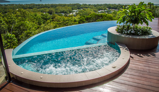 Outdoor tropical-pool