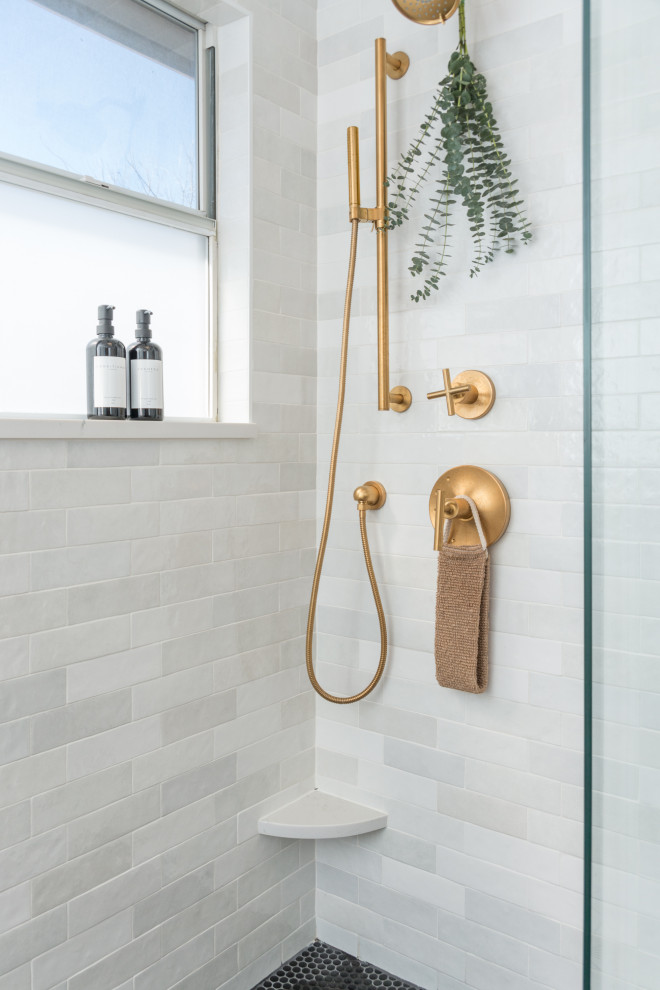 Bathroom - bathroom idea in Austin