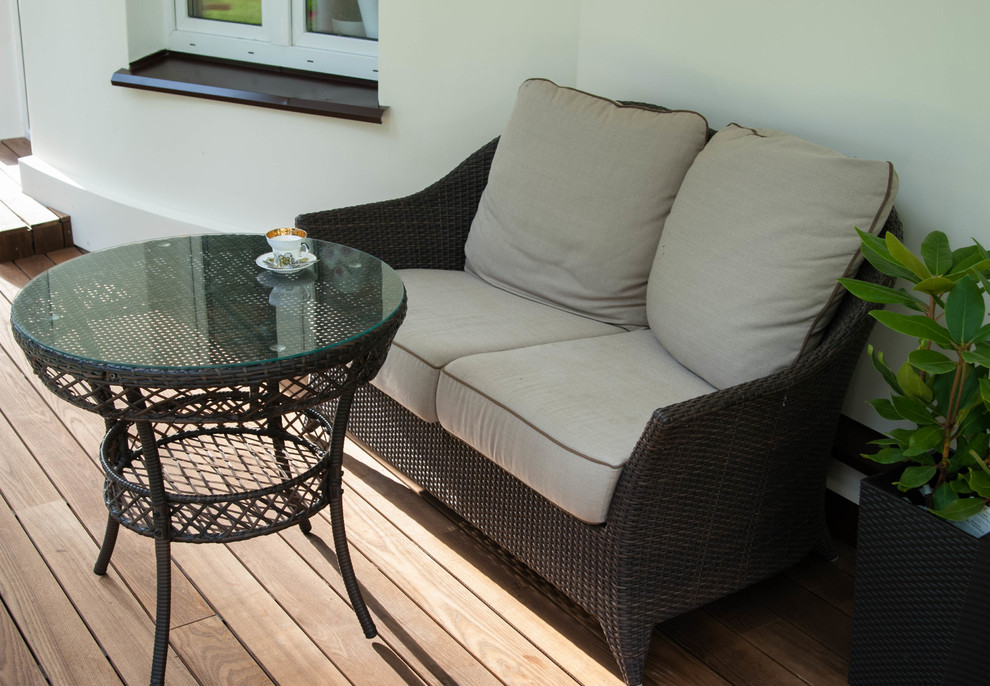 Веранда загородного дома