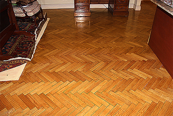 Dustless Hardwood Floor Refinishing I Klassisch Wohnbereich