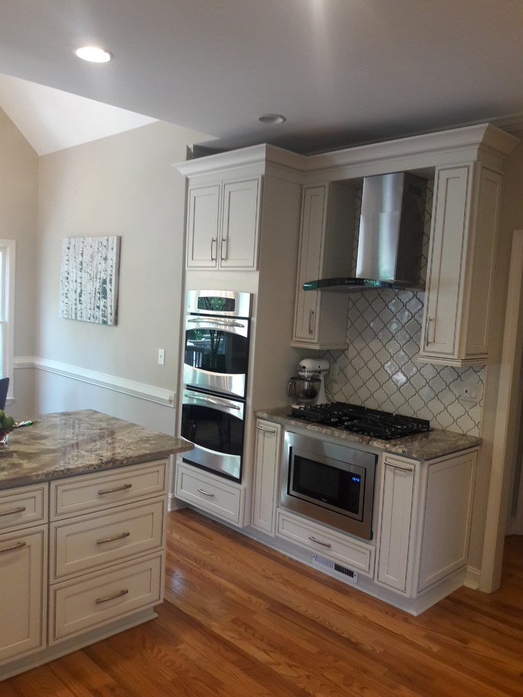 Example of a transitional kitchen design in Atlanta