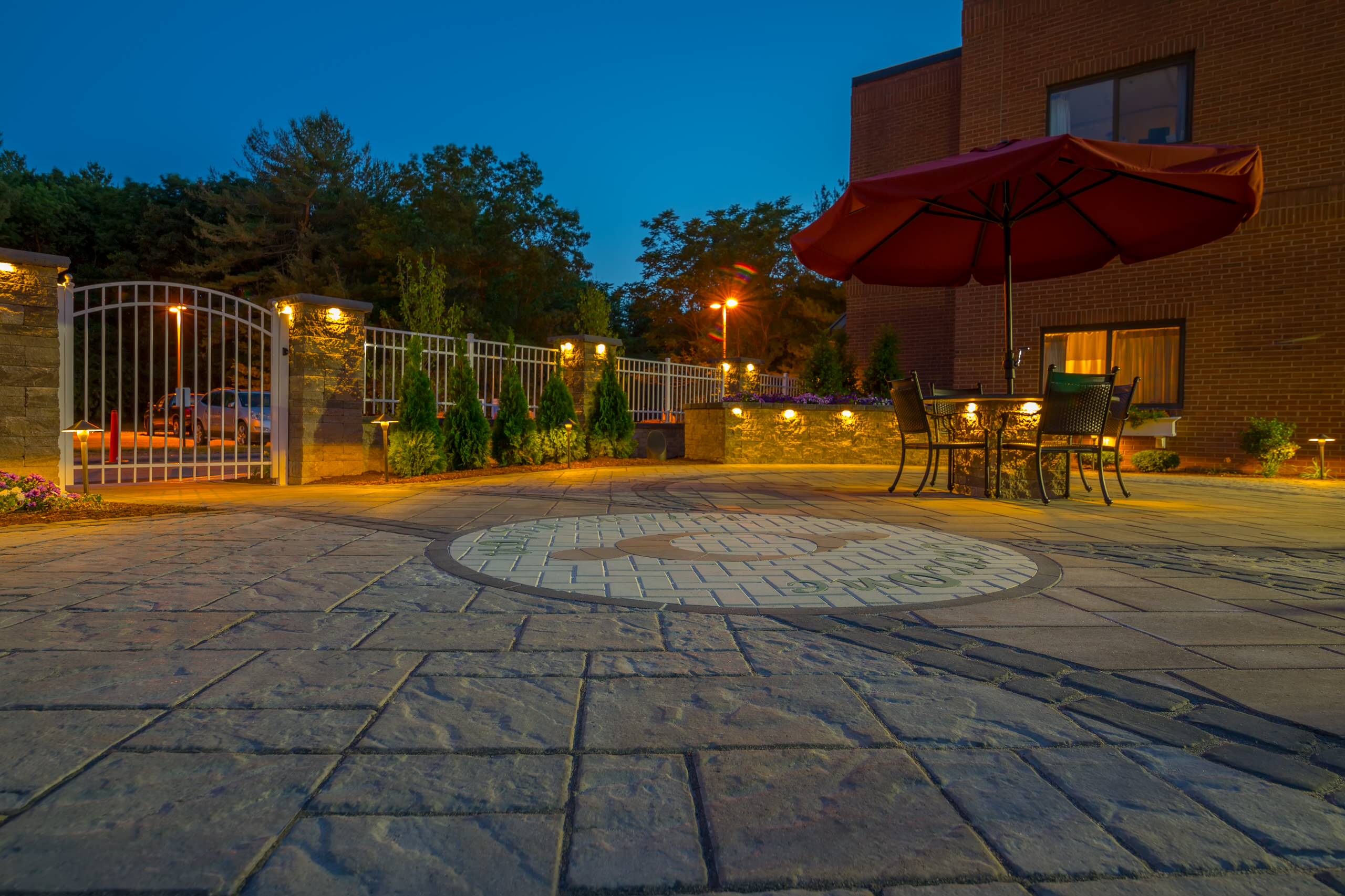 Wilmington, Massachusetts Courtyard