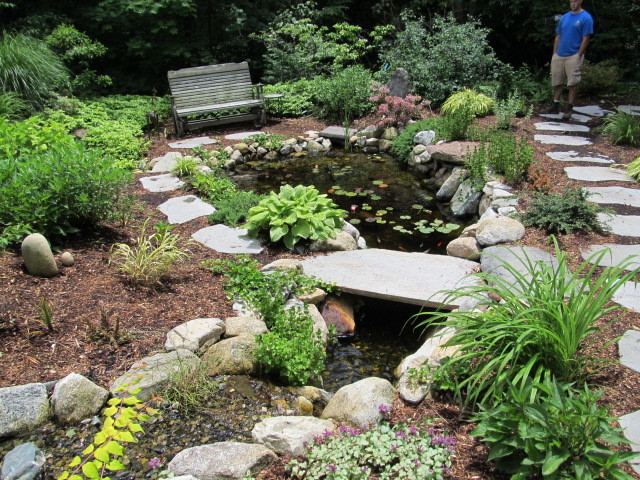 This is an example of a rustic landscaping in Bridgeport.
